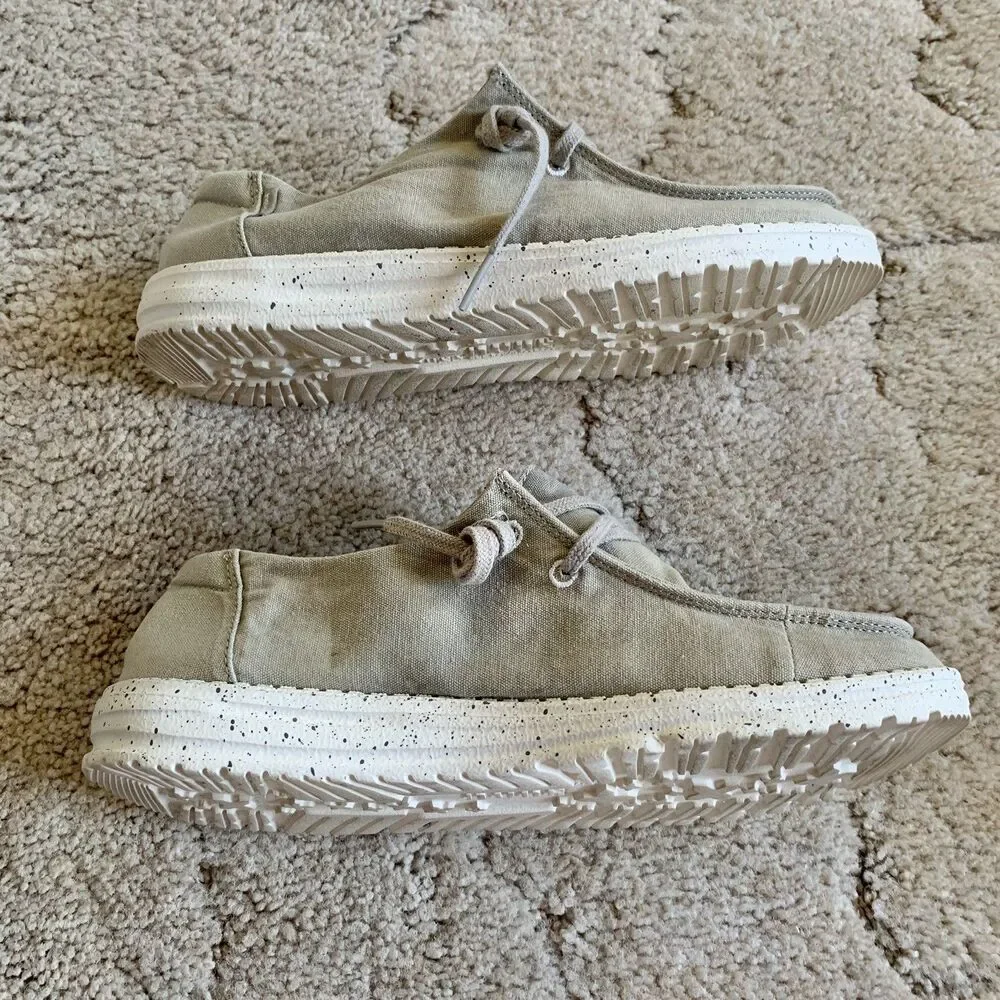 Hey Dude Women’s Wendy Gray Canvas Slip On Casual Loafer Shoes US 8 EU 39